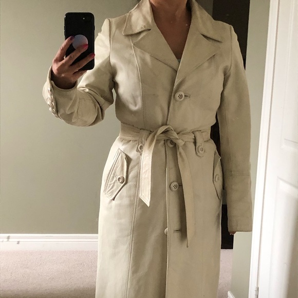 Danier Cream Trench Coat - Picture 1 of 8